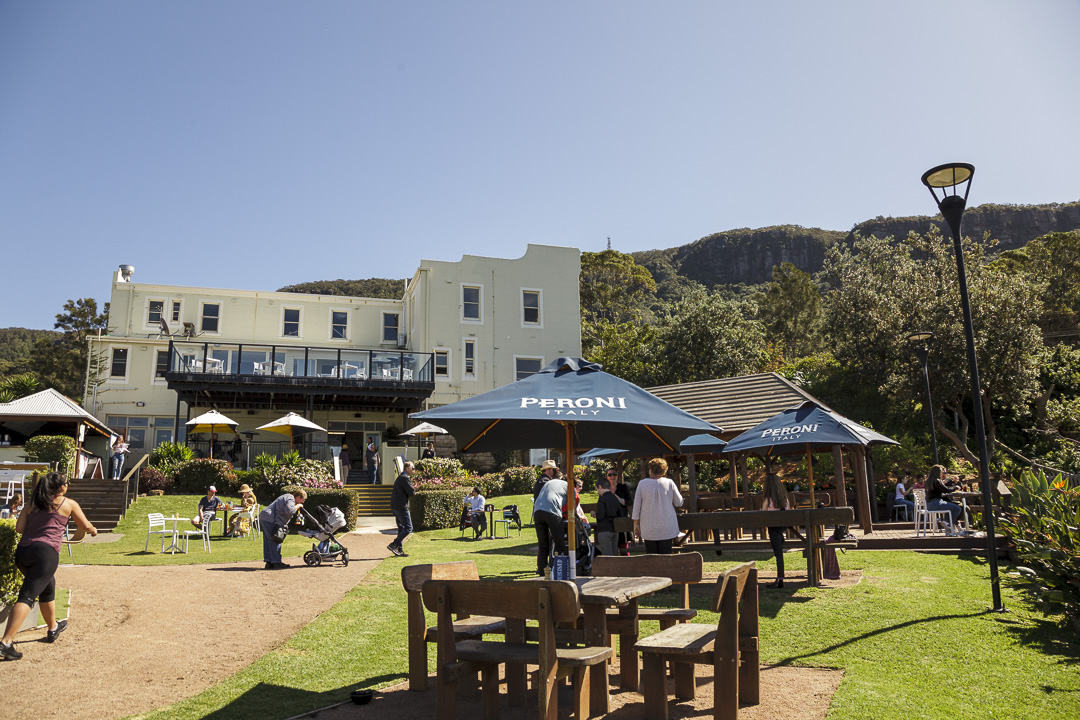 gallery-the-scarborough-hotel-nsw-restaurant-bar-and-caf-with